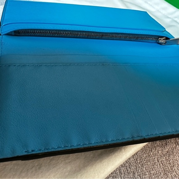 NEW Bottega Veneta Leather Wallet - Picture 6 of 7